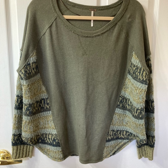 Free People Sweater - Picture 7 of 8